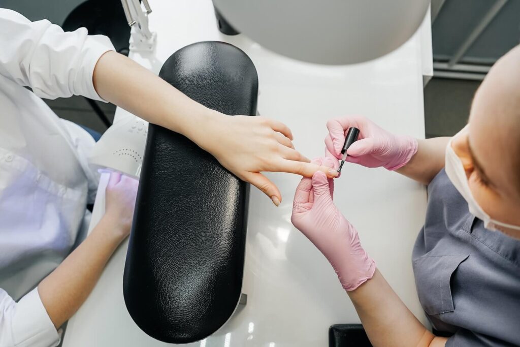 Smontaggio gel e manicure, Hello Beauty Roma